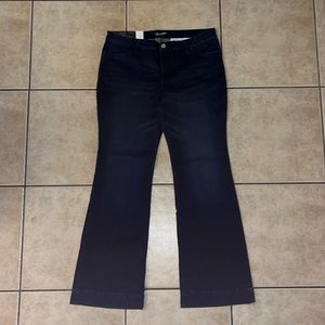 Wrangler Women’s Wide Leg Mae med rise boho jeans 15/16x34